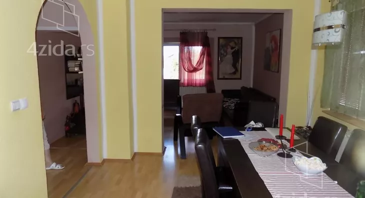 Kuća | 4zida