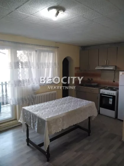 Petrovaradinsko Podgrađe - Gradić | 4zida.rs