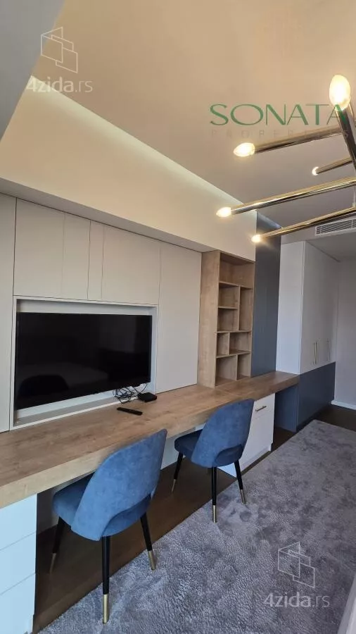 Petosoban stan | 4zida