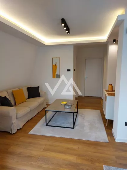 Tome Maksimovića | 4zida.rs