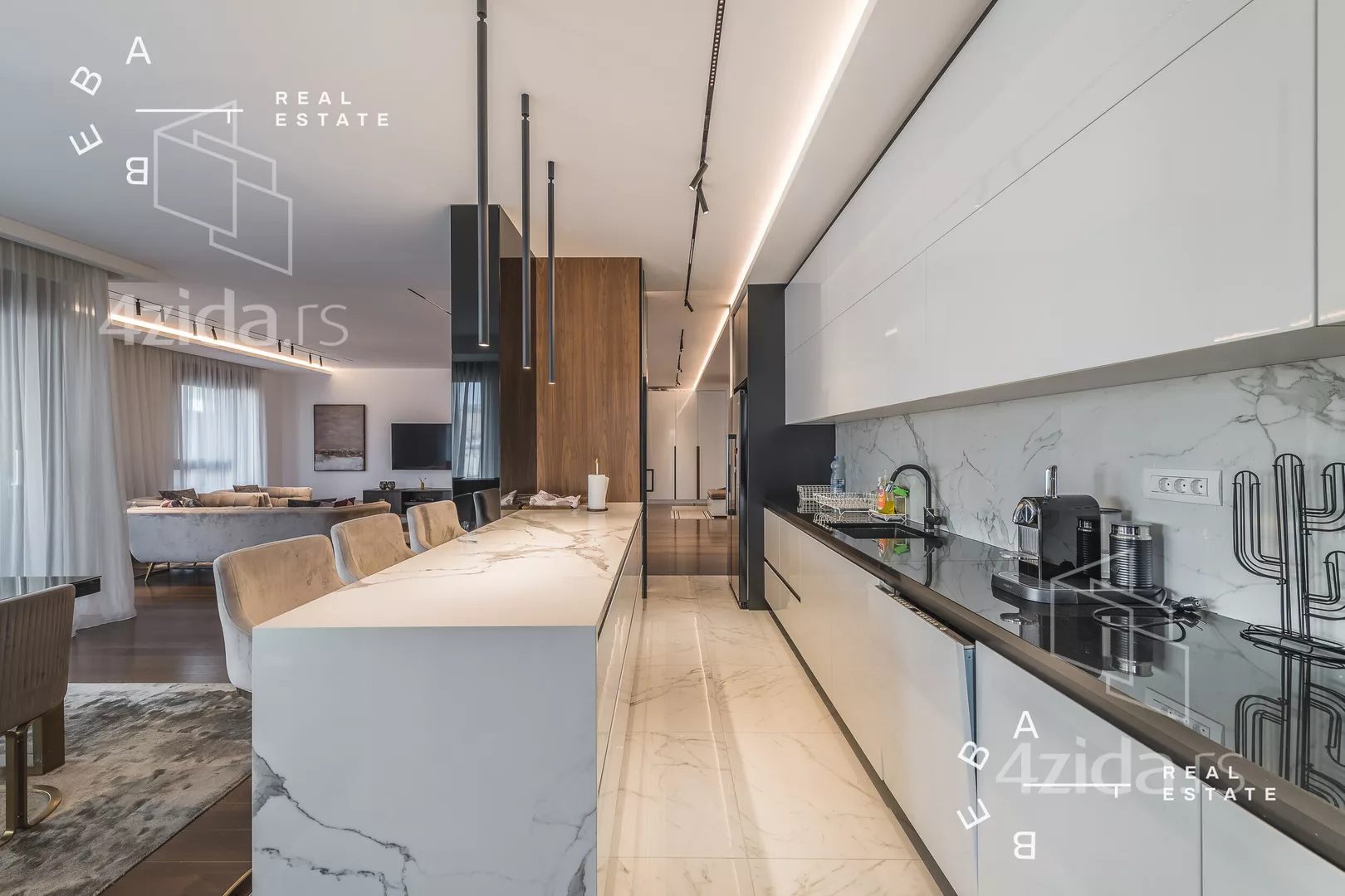 Četvorosoban stan | 4zida