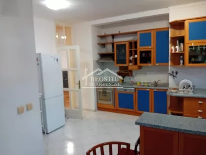 Bulevar oslobođenja | 4zida.rs