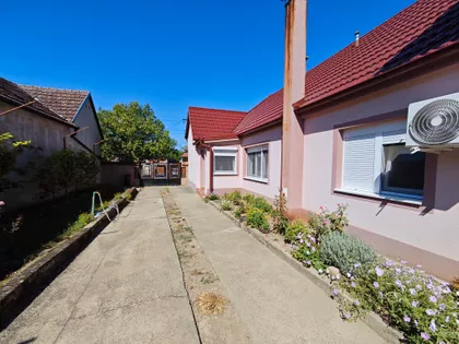 Hrtkovci | 4zida.rs