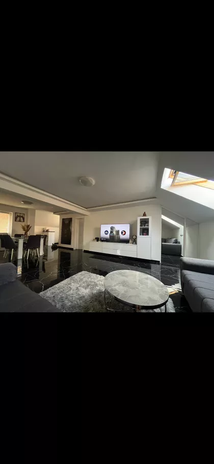 Stefana Prvovenčanog 33 | 4zida.rs