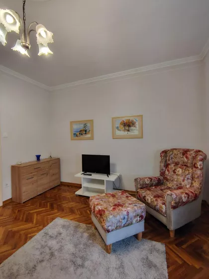 Hadži Ruvimova | 4zida.rs