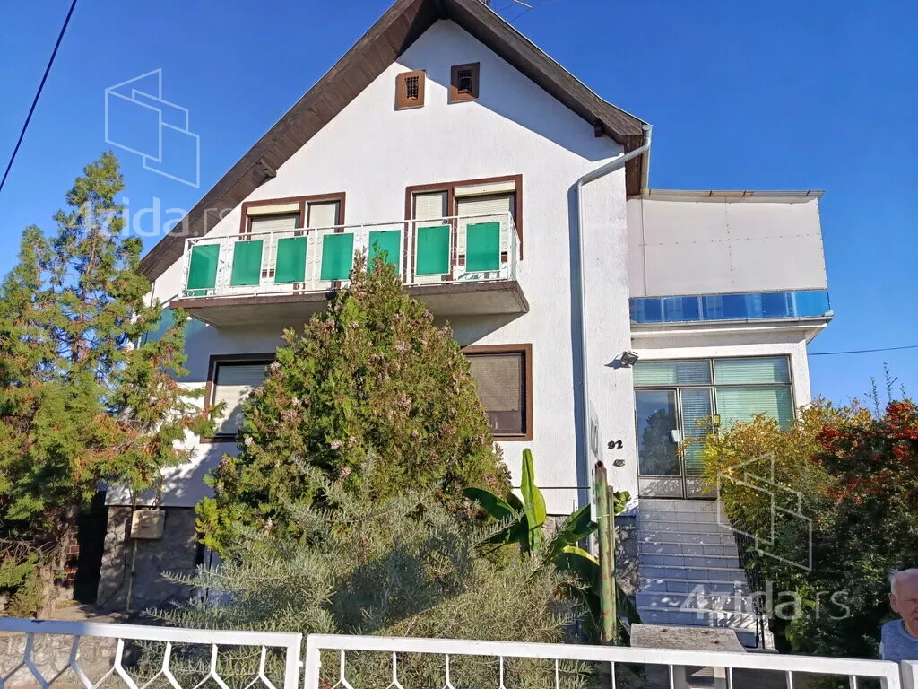 3-etažna kuća | 4zida
