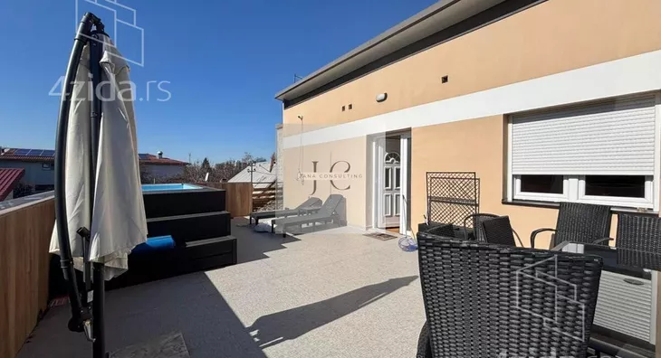 Petosoban stan | 4zida