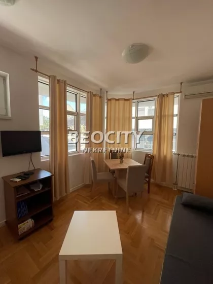 Vase Pelagića | 4zida.rs