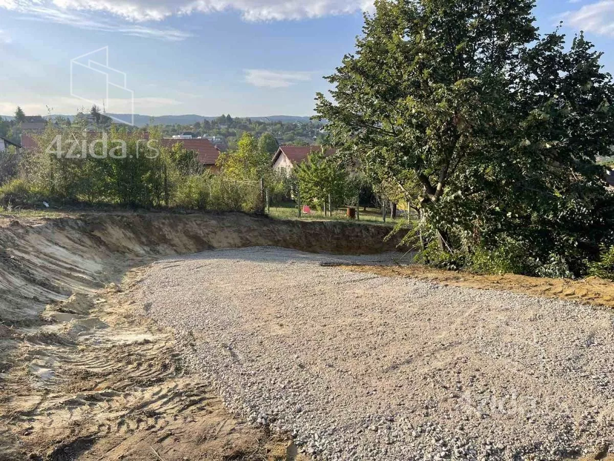 Plac | 4zida
