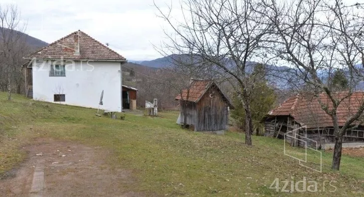Plac | 4zida