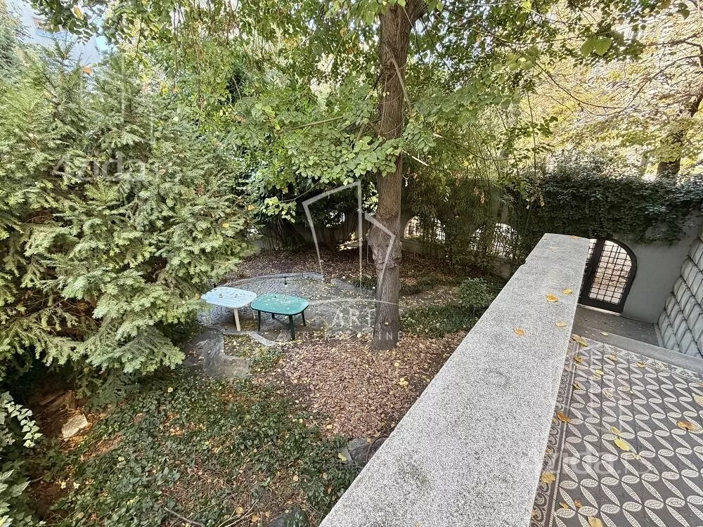 Šestosoban stan | 4zida