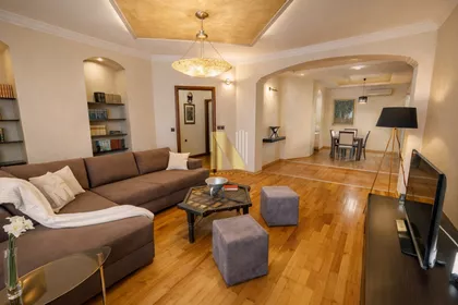 Stari Grad | 4zida.rs