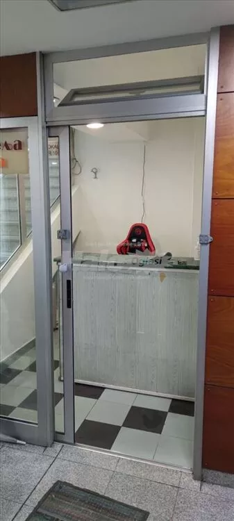 Makedonska 30 | 4zida.rs