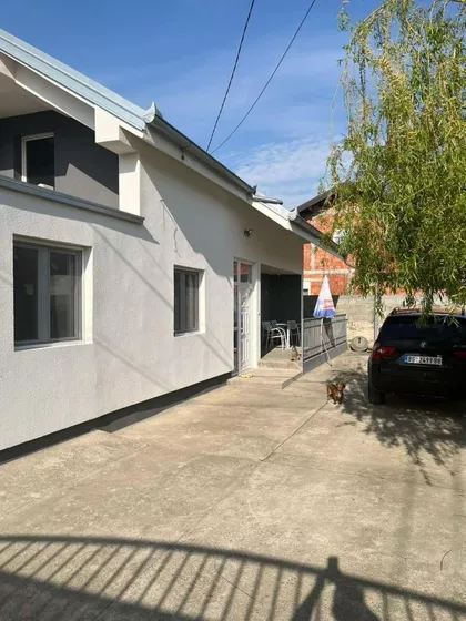 Surčin (mesto) | 4zida.rs