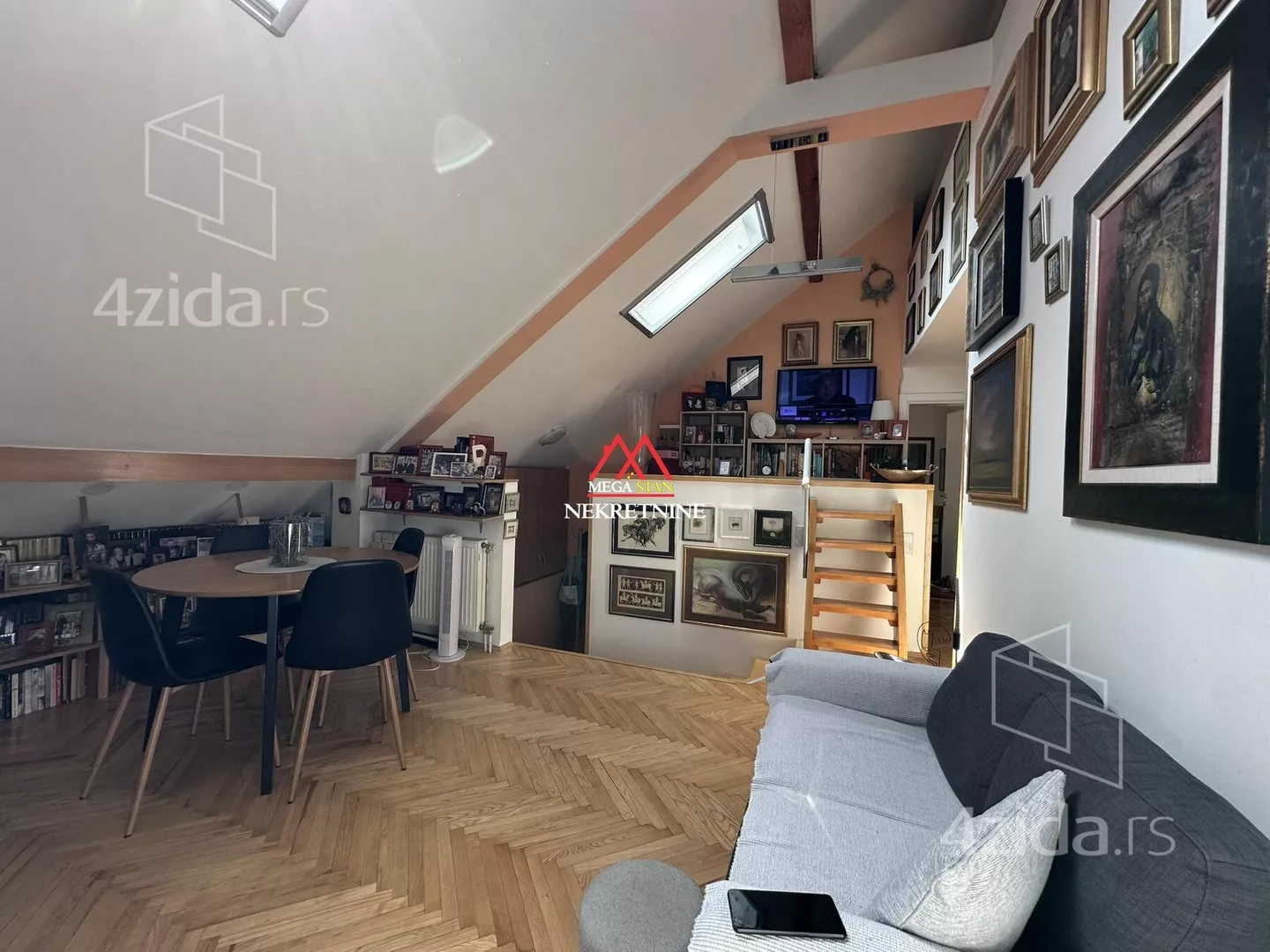 Troiposoban stan | 4zida