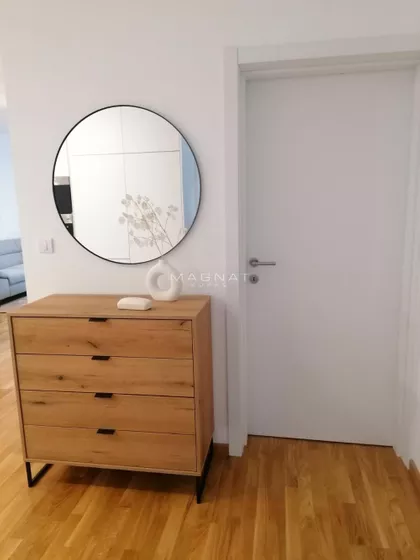 Albanske spomenice | 4zida.rs