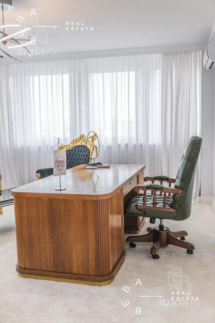 Šestosoban stan | 4zida