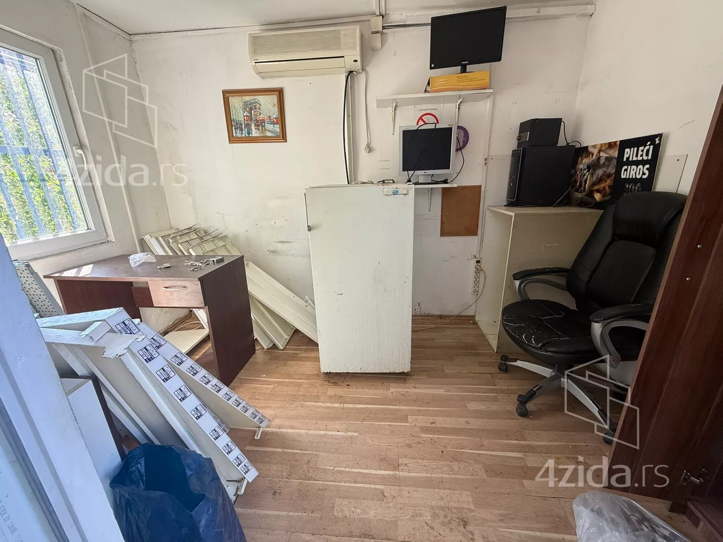Lokal | 4zida
