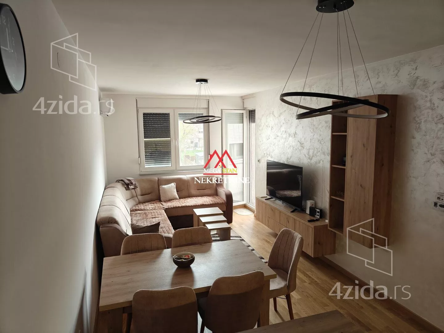 Dvoiposoban stan | 4zida