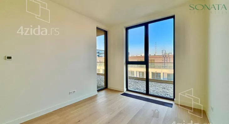 Šestosoban stan | 4zida