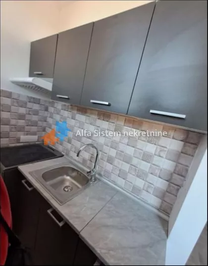 Crveni Krst Vračar | 4zida.rs