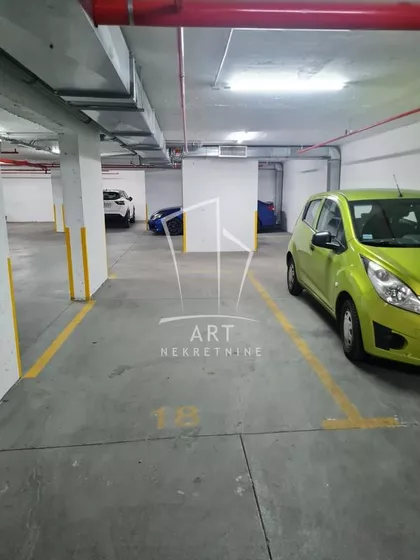 Tome Maksimovića | 4zida.rs