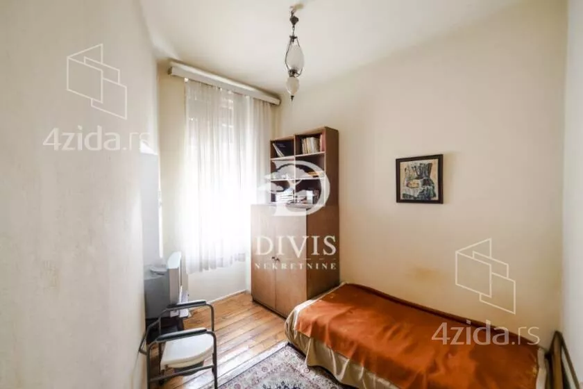 Četvoroiposoban stan | 4zida