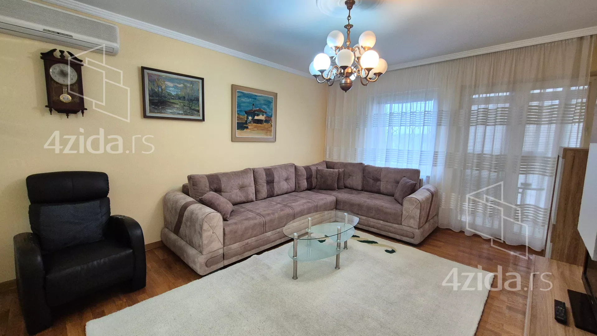 Dvoiposoban stan | 4zida