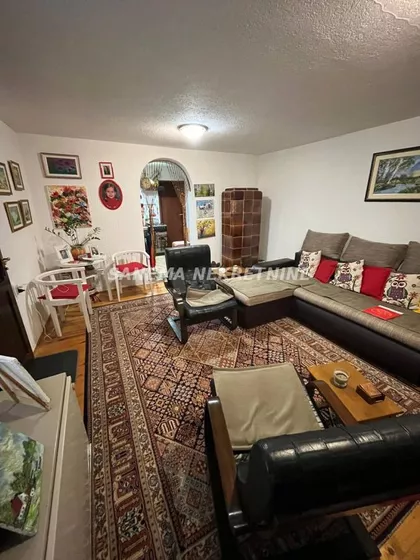 Okolne lokacije | 4zida.rs