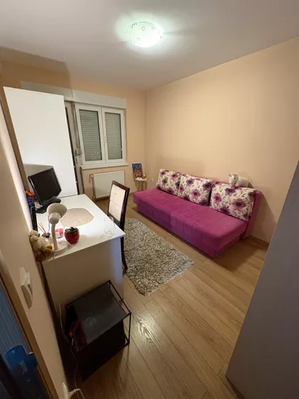 Cetinjska | 4zida.rs