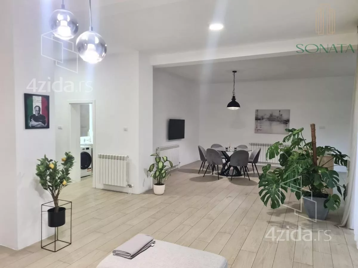 Šestosoban stan | 4zida