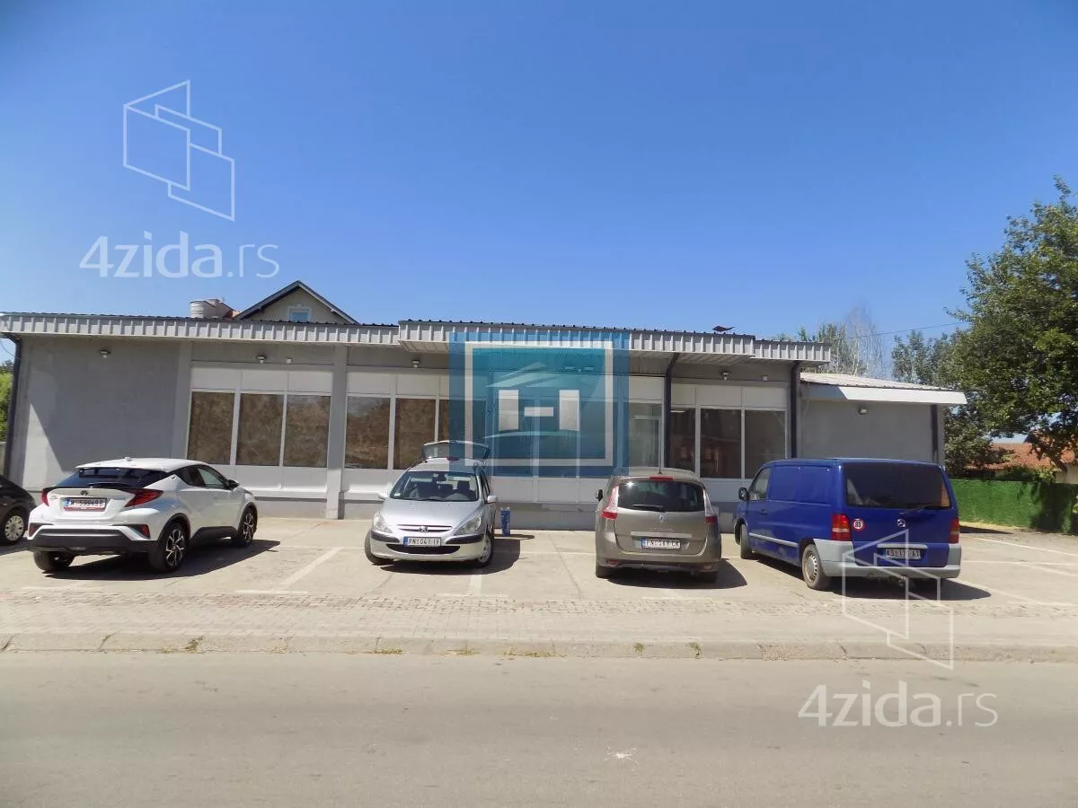 Lokal | 4zida