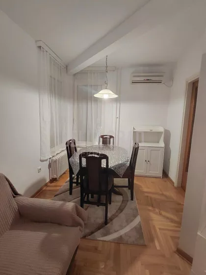 Ratka Mitrovića | 4zida.rs