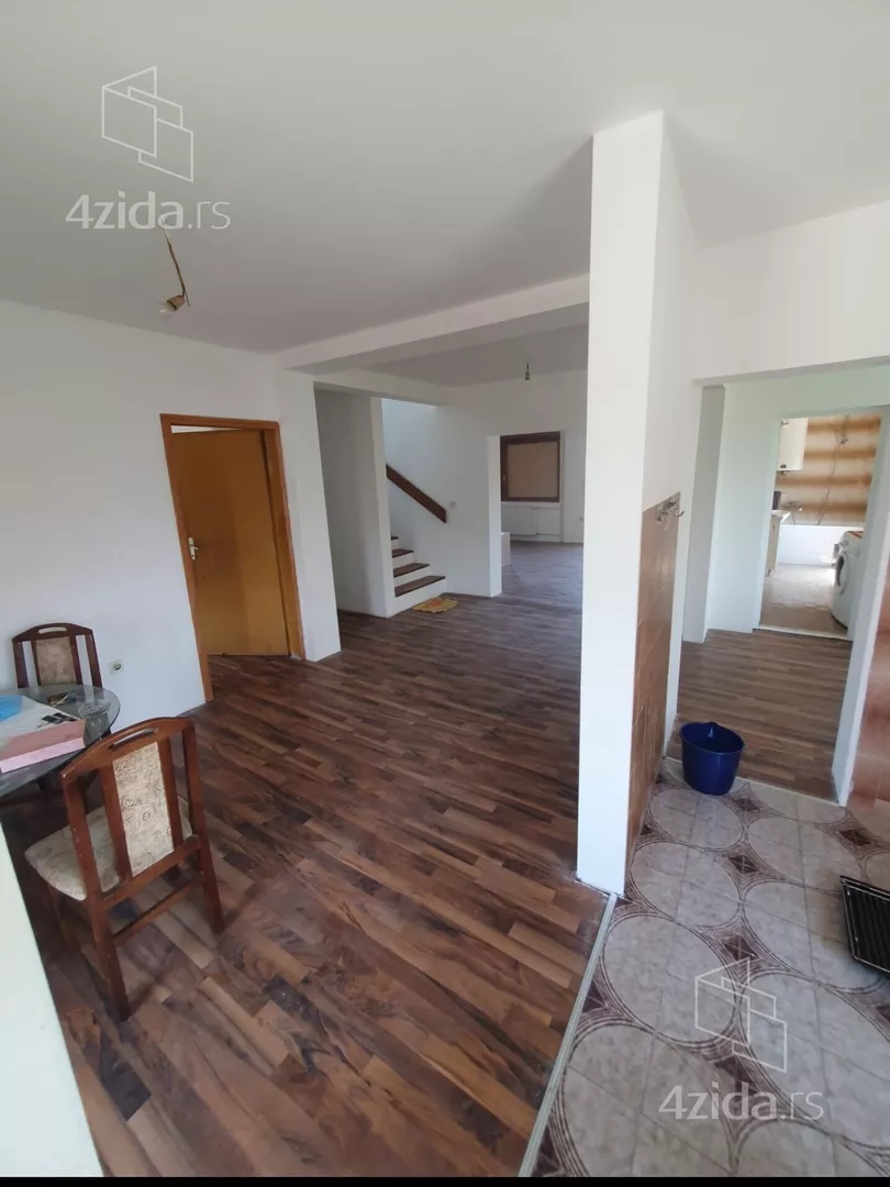 3-etažna kuća | 4zida