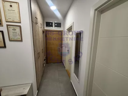 Cara Dušana | 4zida.rs