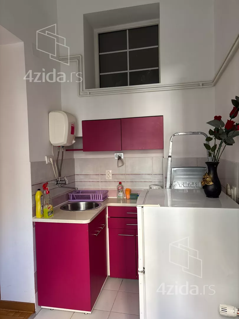 Garsonjera | 4zida