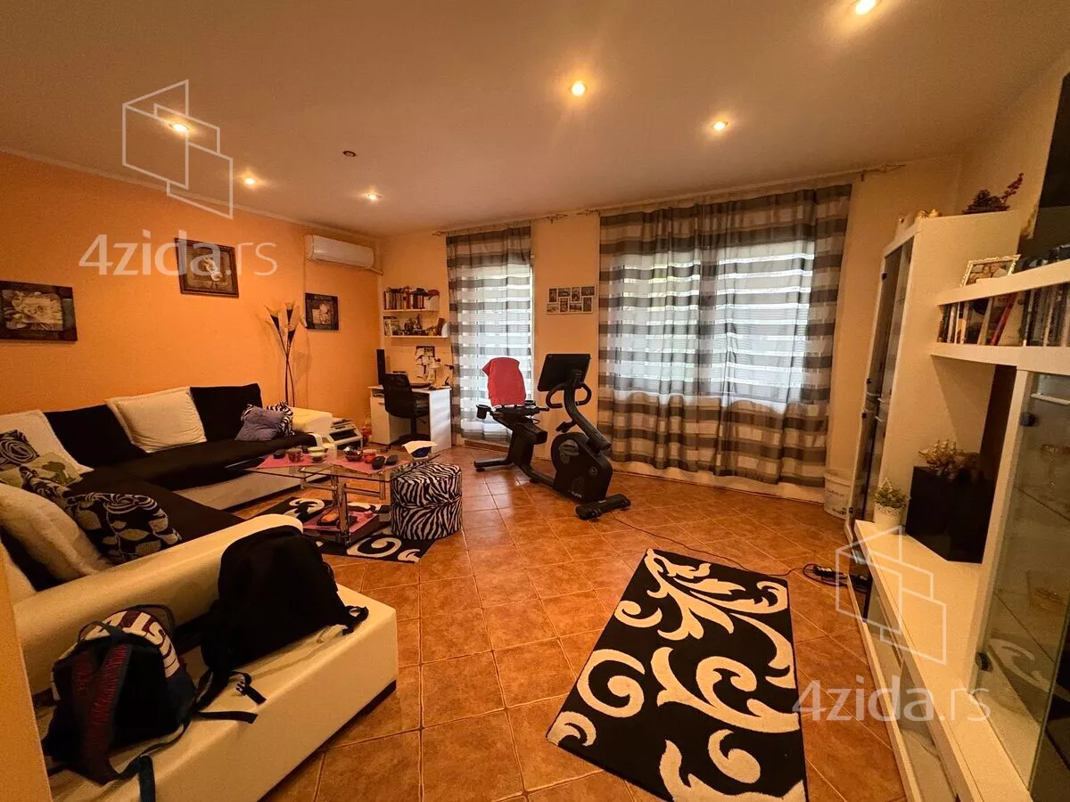 3-etažna kuća | 4zida