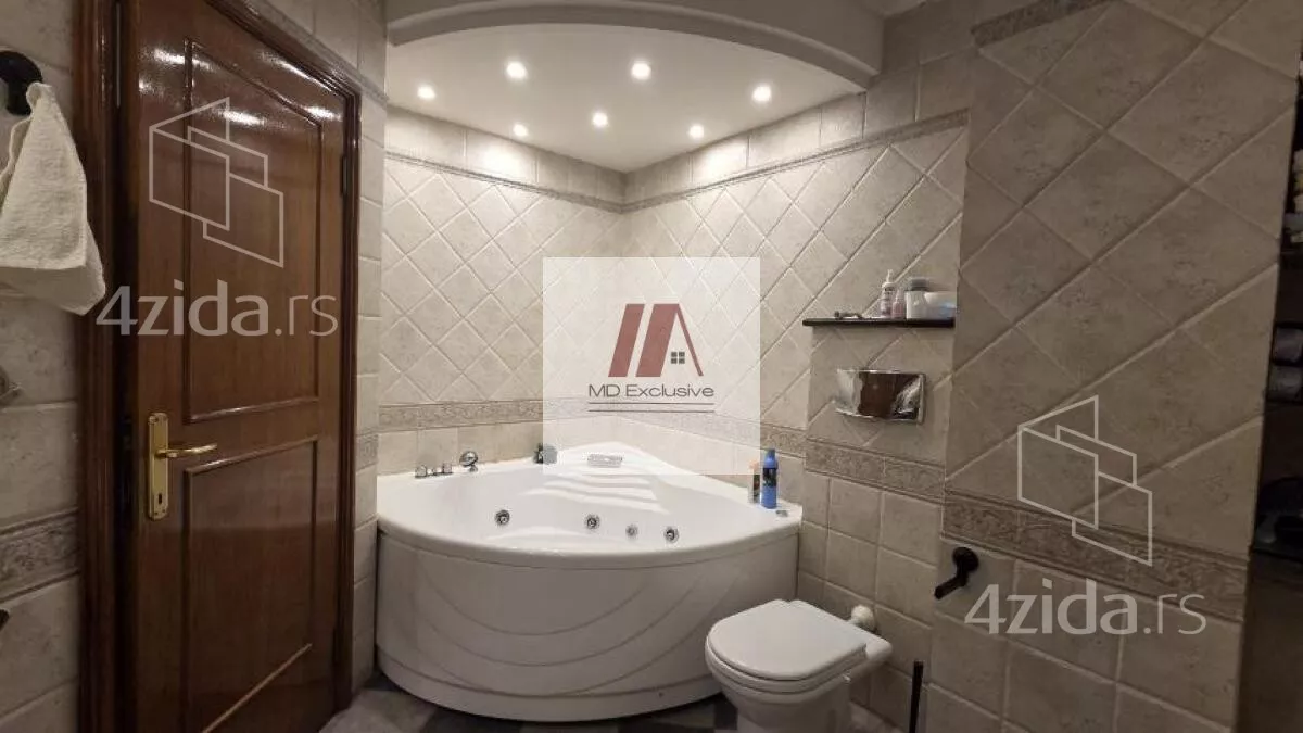 Petosoban stan | 4zida