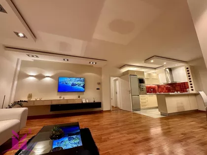 Lipov Gaj | 4zida.rs