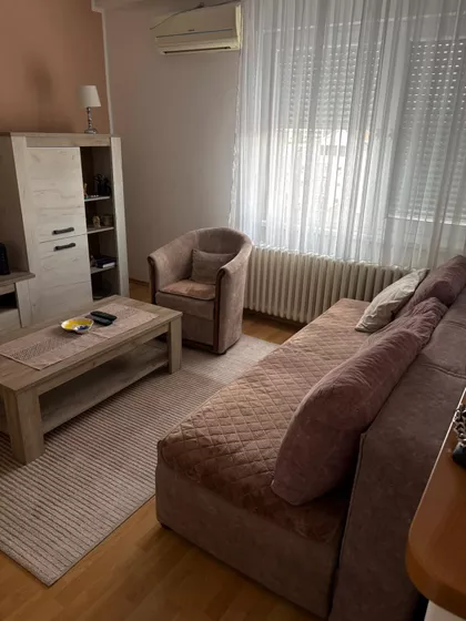 Pariske Komune | 4zida.rs