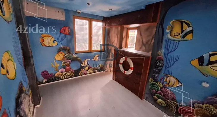 Poslovni prostor | 4zida