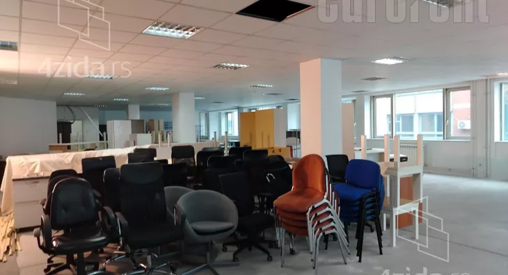 Poslovni prostor | 4zida