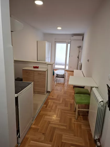 Milice Srpkinje | 4zida.rs