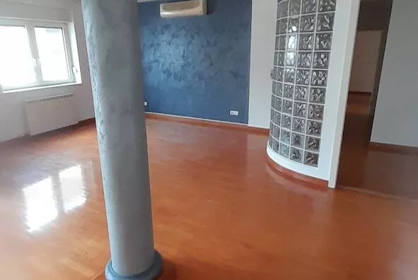 Četvoroiposoban stan | 4zida