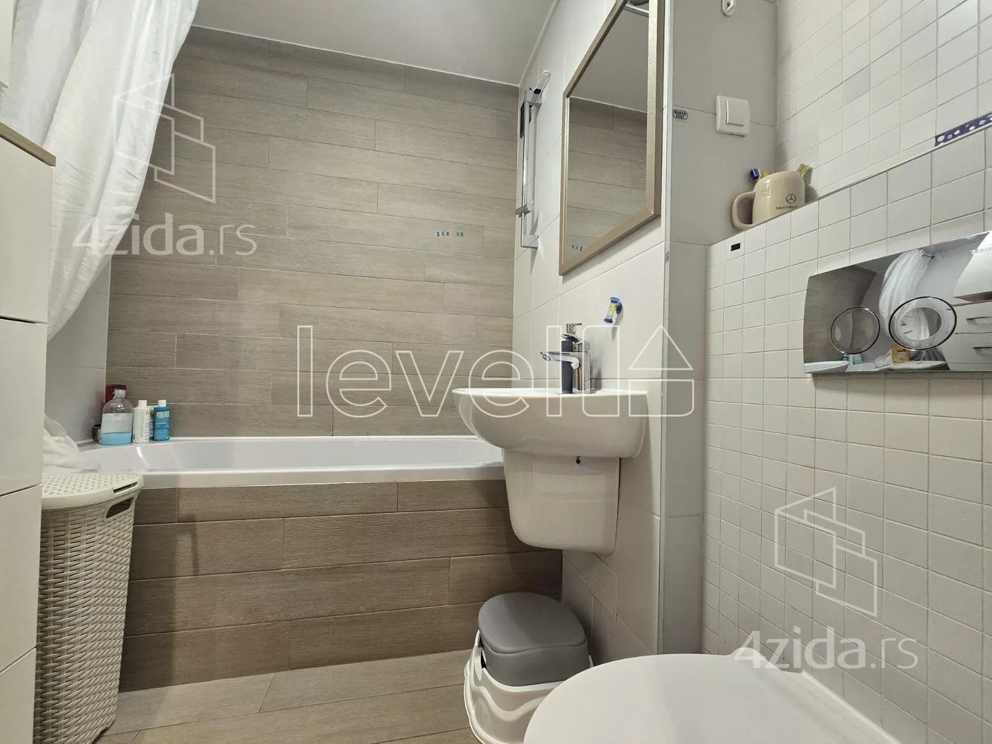 Troiposoban stan | 4zida