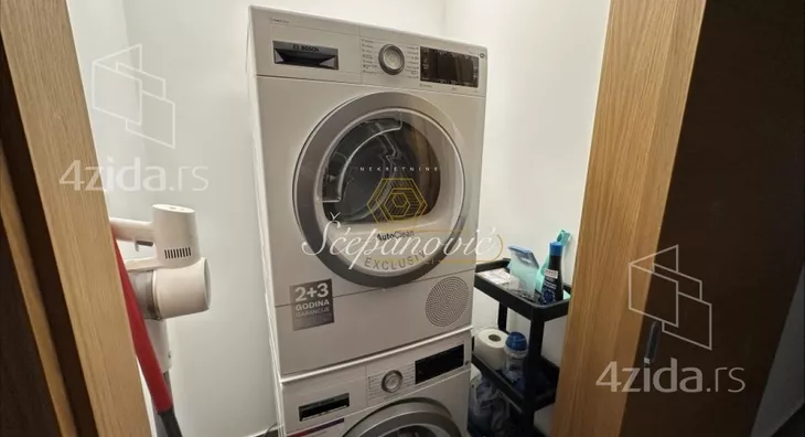 Petosoban stan | 4zida