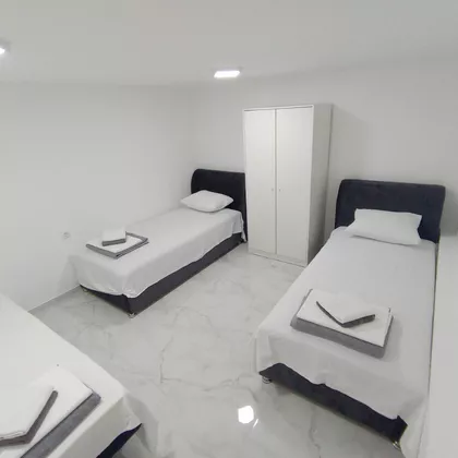 Radnička 8A | 4zida.rs