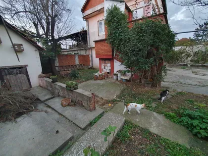 Stari Banovci | 4zida.rs