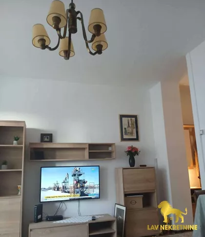 BRAĆE POPOVIĆ | 4zida.rs