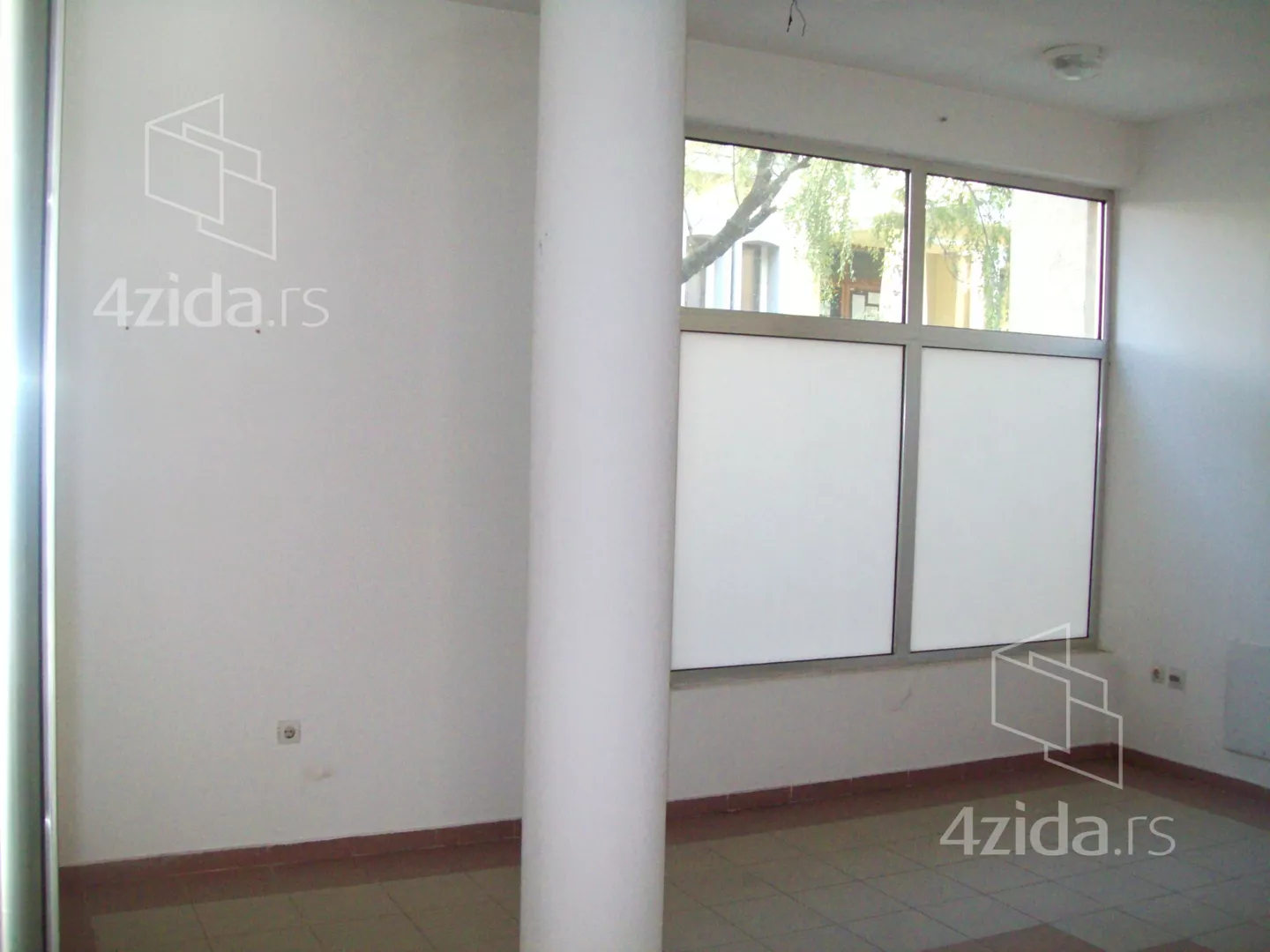 Lokal | 4zida